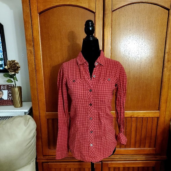Eddie Bauer Tops - ⭐Eddie Bauer Button Down Shirt.